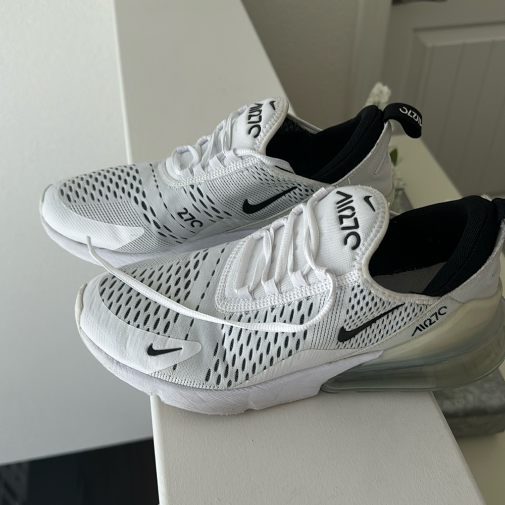 Nike Air Max 270